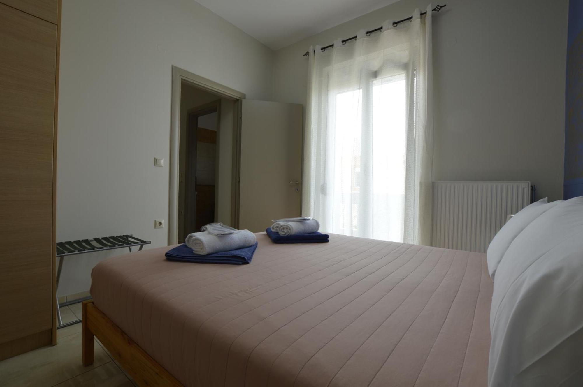Harmony Apartments Kato Daratso Eksteriør billede